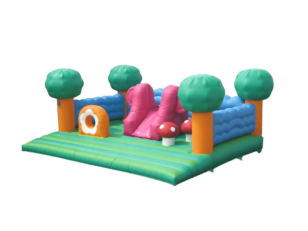 Dmuchany plac zabaw dla maluchów Magic Land 5,5 × 7,1 m — zdjęcie 1 z 3
